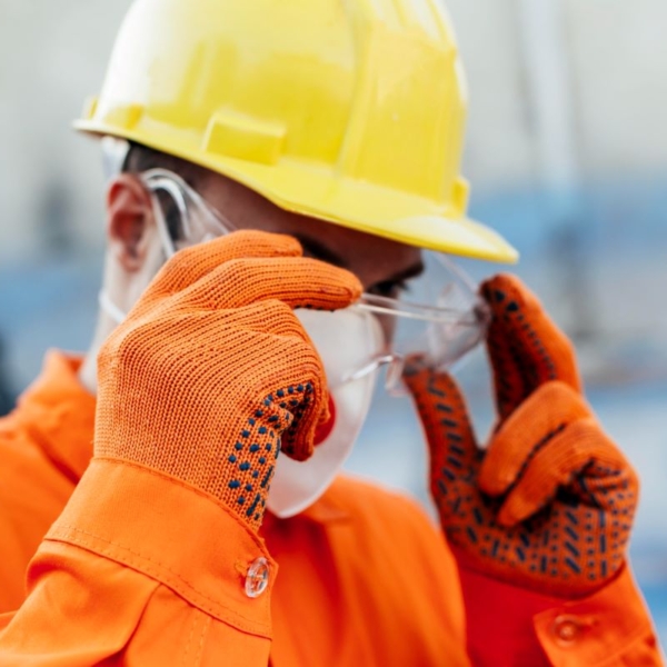 Industria armarios desinfectantes para EPI